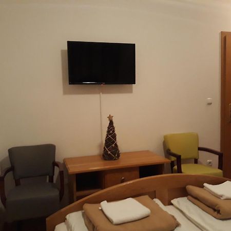 Gradska Kavana Guest House Kupres  Δωμάτιο φωτογραφία